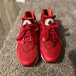 Red Nike Huaraches